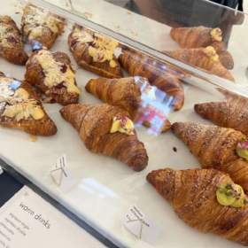 不踩别人的脚印 只找