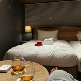 费尽心思和你聊天的样