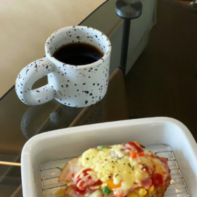 费尽心思和你聊天的样