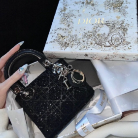 网上聊天：没有我接不