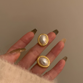 岁月静好是片刻,一地