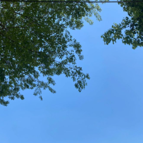 “小人间
