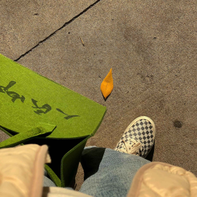 最近开心吗
图源微