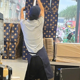 扶我起来 我还能熬