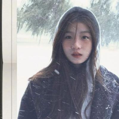 雪地里的小干脆面