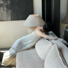 花自己钱代表着自由和