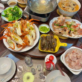 花自己钱代表着自由和