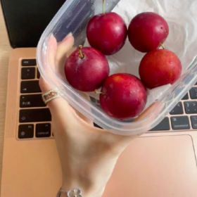 心已经千疮百孔,还是