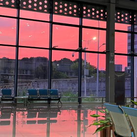 天空美的像一封彩色的