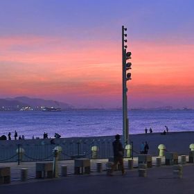 天空美的像一封彩色的