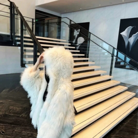 现在我想要车 房 想