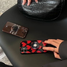 既害怕被看穿 又渴望