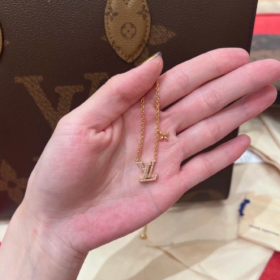 我用s号的腰给你生孩