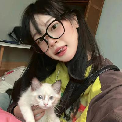 技术精湛的喝咖啡大师