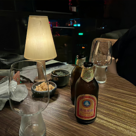 都是成年人了,难过就