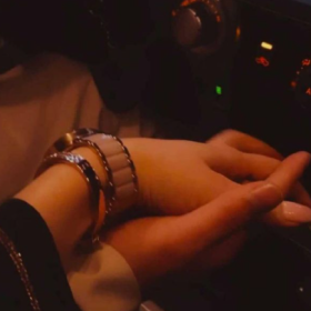 其实我们都知道 爱会