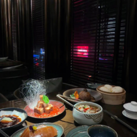 其实我们都知道 爱会