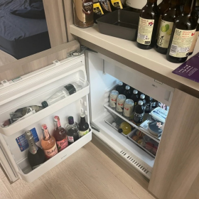 本人是本人 照片是照