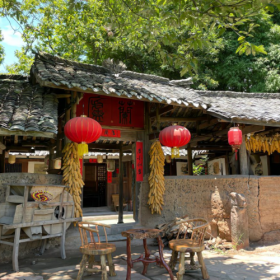 平凡无奇的乡村里,藏