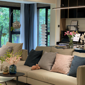 永远不要和别人比生活