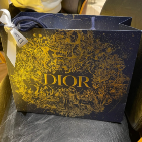 “知足知不足 有为有