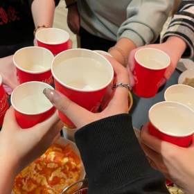 十二月太多盼头了 
