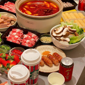 十二月太多盼头了 
