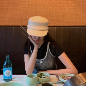 挺无语的,你那么穷,