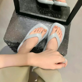 一个人值不值得
你