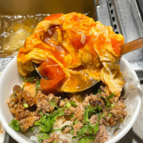 别想太多,好好吃饭,