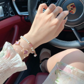 想当个笨蛋美女,成功