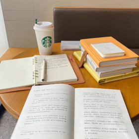 别用自己的嘴巴干扰别