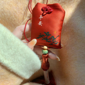 总以为人心可以换人心
