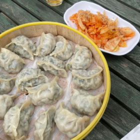 醒醒吧 我们活着又不