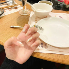 “所有女