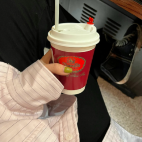 老人没钱 有苦难言 