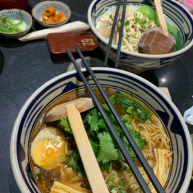 老人没钱 有苦难言 