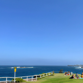 别问多远多少钱,问问