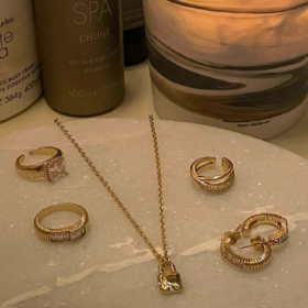 还是结婚好啊，不结婚