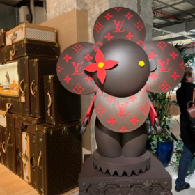 快过年了 却高兴不起