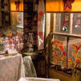 人的内心不种鲜花就长