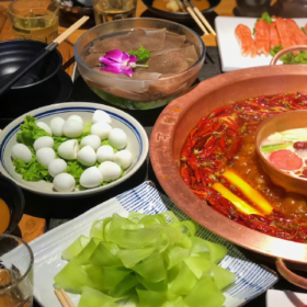 吃饭的时候夸饭香，洗