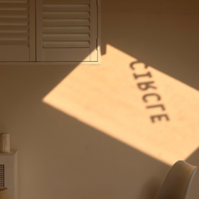 浪漫会很开心 开心就