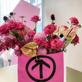 情人节快到了，明天朋