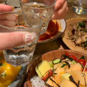 有酒有肉,故事管够,