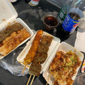 有酒有肉,故事管够,