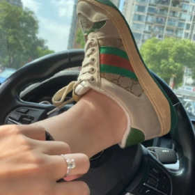 谋生很辛苦 热爱就不