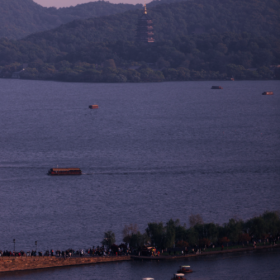 总有人用心，总有人浪