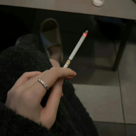 岁月静好是片刻,一地