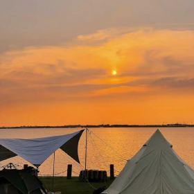 无关爱情的小众文案